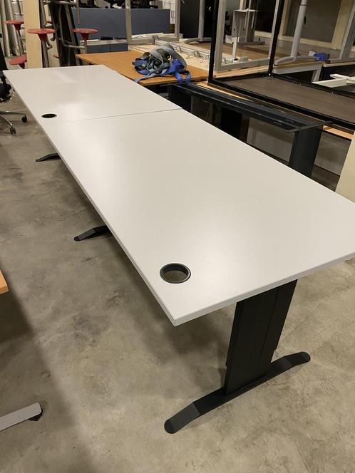 Gebruikt bureau 160x90cm zwart | UITVERKOCHT, Zakelijke goederen, Kantoor en Winkelinrichting | Kantoormeubilair en Inrichting