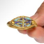 Oud-Egyptisch Goud, Turkoois en Lapis Lazuli Ring met steen, Sieraden, Tassen en Uiterlijk, Antieke sieraden