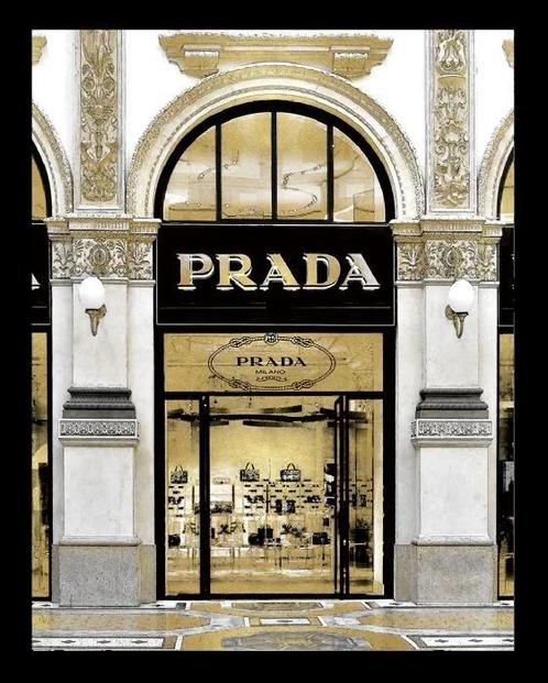 Prada Store 60x80cm Black Frame, Huis en Inrichting, Woonaccessoires | Schilderijen, Tekeningen en Foto's, Nieuw, Ophalen of Verzenden