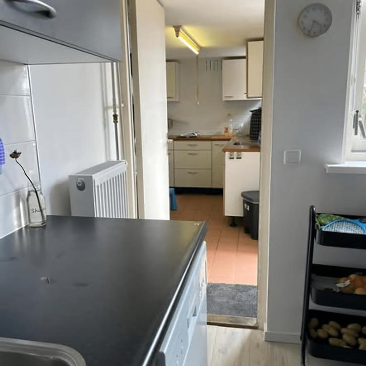 Eengezinswoning met tuin, nieuwe keuken en woningruil, Huizen en Kamers, Huizen te koop