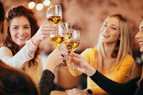 Gezellige wijnproeverij bij jou thuis (6 p.), Diensten en Vakmensen, Groepsuitjes en Personeelsfeesten