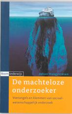 De machteloze onderzoeker 9789085060079 J. Hoogstraten, Boeken, Verzenden, Gelezen, J. Hoogstraten