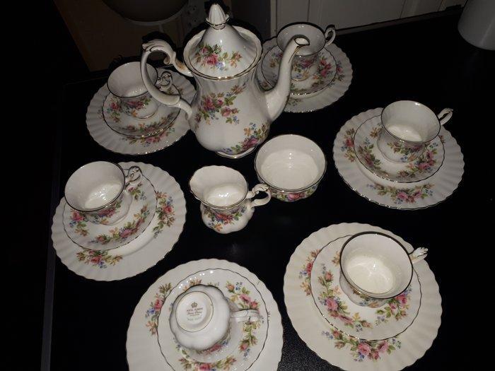 Royal Albert - Koffie- en theeservies (20) - Moss Rose -, Antiek en Kunst, Antiek | Meubels | Tafels