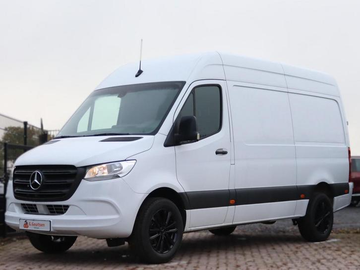 Zakelijke Lease |  Mercedes-Benz Sprinter 319CDI 3.0 V6, L2H, Auto's, Bestelauto's, Dealer onderhouden, Lease, Zwart, Automaat