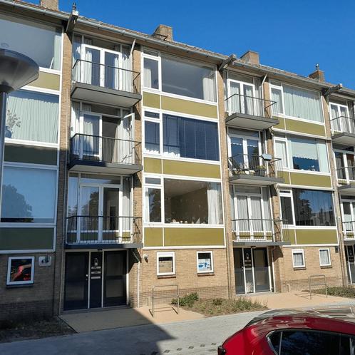 Appartement met 3 slaapkamers en balkon in Diemen, Huizen en Kamers, Huizen te huur, Direct bij eigenaar, Appartement