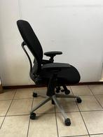Steelcase Leap V2 Bureaustoel - Alu Frame - Zwarte Stof, Huis en Inrichting, Bureaustoelen, Verzenden, Zo goed als nieuw, Zwart
