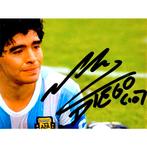 Diego Maradona - Gesigneerde foto - Handtekening, Verzenden, Nieuw, Foto of Kaart, Gesigneerd