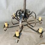 Kroonluchter - IJzer, Middeleeuwse stijl, Italiaans ontwerp,, Antiek en Kunst, Curiosa en Brocante