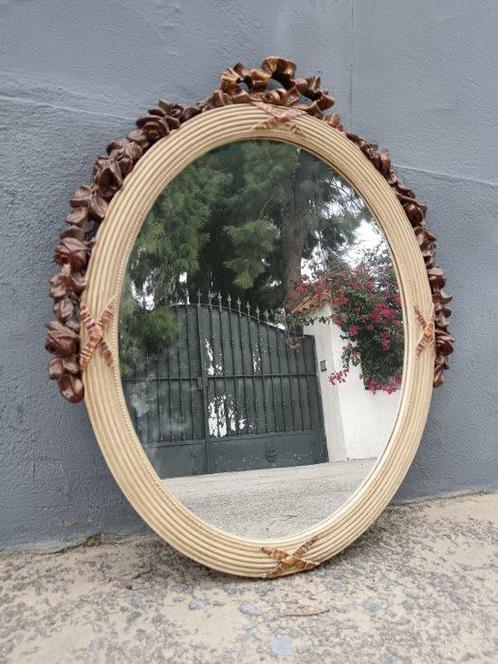 Spiegel - Glas, Hars - Spiegel met bloemenrand, Antiek en Kunst, Curiosa en Brocante