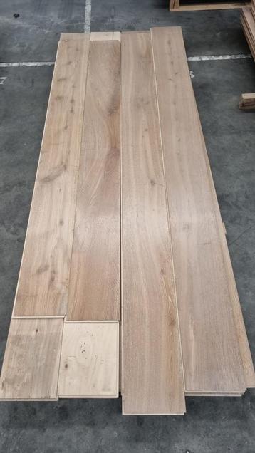 Restpartij 10 m2 eiken multiplank, behandeld beschikbaar voor biedingen