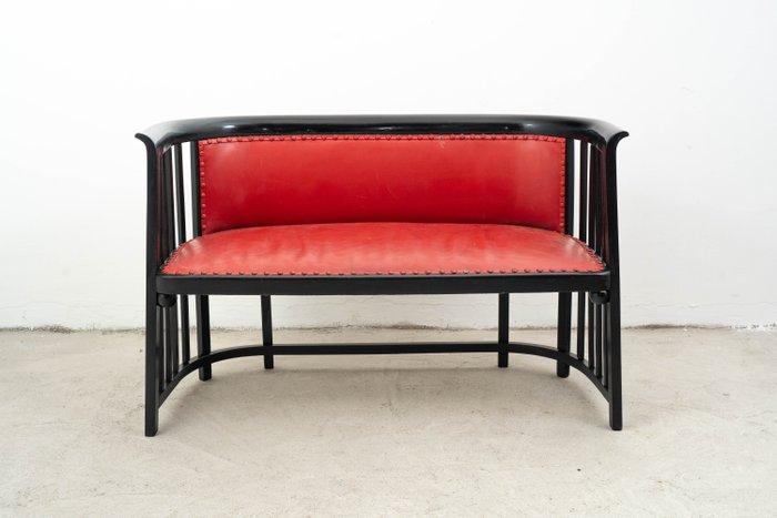 J.&J. Kohn - Josef Hoffmann - Sofa - Vleermuis - Beuken,, Antiek en Kunst, Antiek | Meubels | Stoelen en Banken