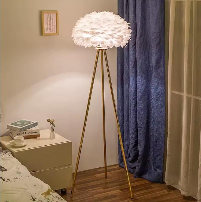 Veren vloerlamp – Luxe staande lamp met romantisch sfeerlich, Huis en Inrichting, Lampen | Vloerlampen, Nieuw, Verzenden