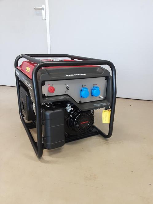 Honda EG3600 CL generator aggregaat ( nieuw in aanbieding ), Doe-het-zelf en Verbouw, Aggregaten, Benzine, Nieuw, Minder dan 5 kVA