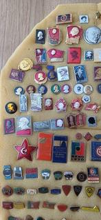 Collectie van memorabilia - Verzameling van 285 speldjes,