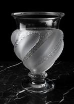 Decoratief ornament - Lalique - Ermenoville - Frankrijk, Antiek en Kunst, Curiosa en Brocante