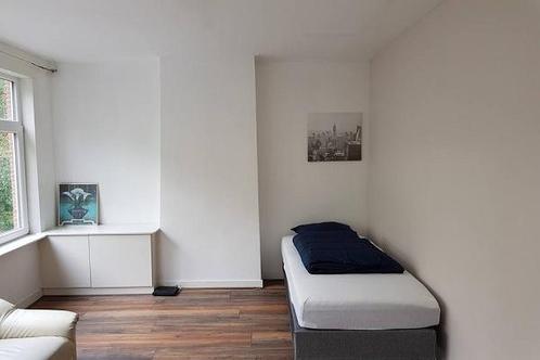 Kamer Mathenesserdijk in Rotterdam, Huizen en Kamers, Kamers te huur, 20 tot 35 m², Rotterdam