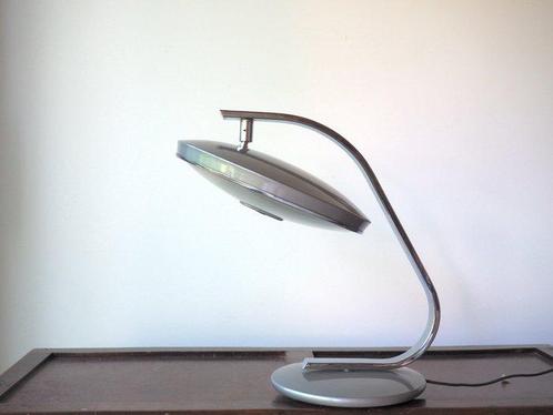 Luis Perez de la Oliva - Tafellamp - 520c - Staal, Antiek en Kunst, Antiek | Lampen