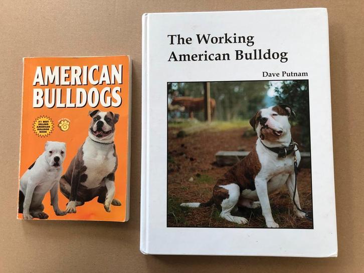 2 Boeken - Amerikaanse Bulldog  Opvoeding / Opleiding ENGELS, Boeken, Dieren en Huisdieren, Gelezen, Honden, Ophalen of Verzenden