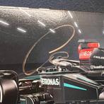 Mercedes - Lewis Hamilton & George Russel Signed - 2024 -, Verzamelen, Automerken, Motoren en Formule 1, Nieuw