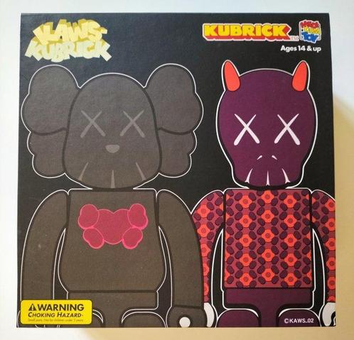 Kaws (1974) - KAWS Kubrick - Bus Stop Suite 1 - Medicom Toy, Antiek en Kunst, Kunst | Schilderijen | Modern