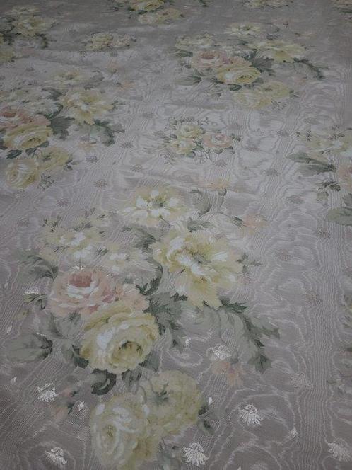 Wonderlijk bloemrijk Moiré-garen in San Leucio-stijl, Antiek en Kunst, Antiek | Kleden en Textiel