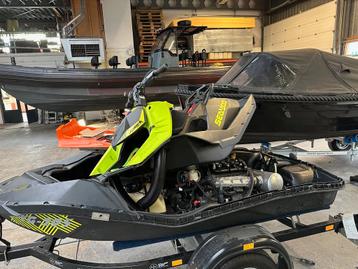 Schadeherstel Sea-Doo Spark; Polytec waterscooters beschikbaar voor biedingen