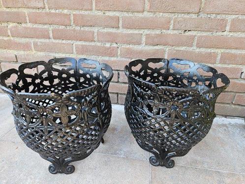cast iron openwork round plant pot - Pot - Gietijzer, Antiek en Kunst, Curiosa en Brocante
