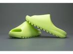 adidas Yeezy Slide - Lage sneakers - Maat 44 1/2 - GROEN, Verzenden, Nieuw