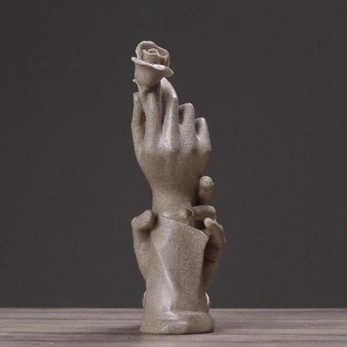 sculptuur, Delivering care and beauty - 28 cm - Steen, Antiek en Kunst, Curiosa en Brocante