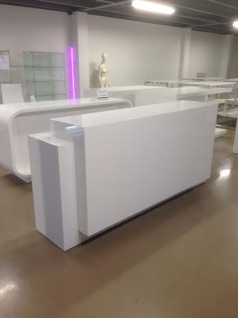 Glossy toonbank met kleine en grote vakken, Zakelijke goederen, Kantoor en Winkelinrichting | Winkel en Inventaris