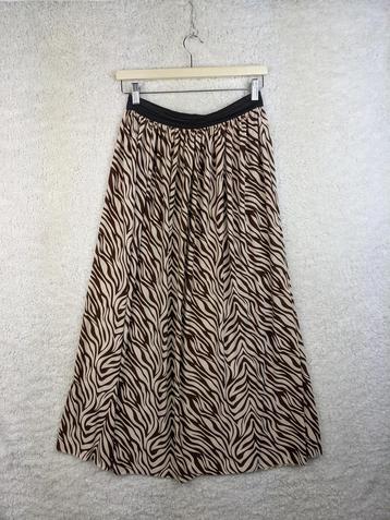 Zebra print maxi skirt with elastic waistband beschikbaar voor biedingen