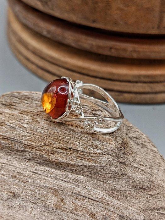 Pezzo Unico, ring in 925 zilver met Baltische amber van, Verzamelen, Mineralen en Fossielen