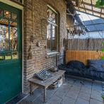 Halfvrijstaande woning met tuin en parkeergelegenheid, Roosteren