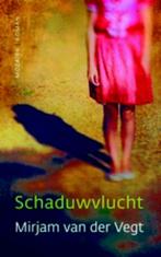 Schaduwvlucht 9789023993940 Mirjam van der Vegt, Boeken, Verzenden, Gelezen, Mirjam van der Vegt