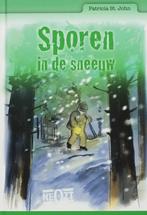 SPOREN IN DE SNEEUW 9789063534769 P. Saint John, Boeken, Verzenden, Gelezen, P. Saint John