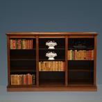 Lage en brede open-boekenkast noten met zwarte accenten ca 1, Antiek en Kunst, Ophalen of Verzenden