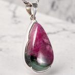 Zilveren hanger met cabochon van saffier in zoïsite –