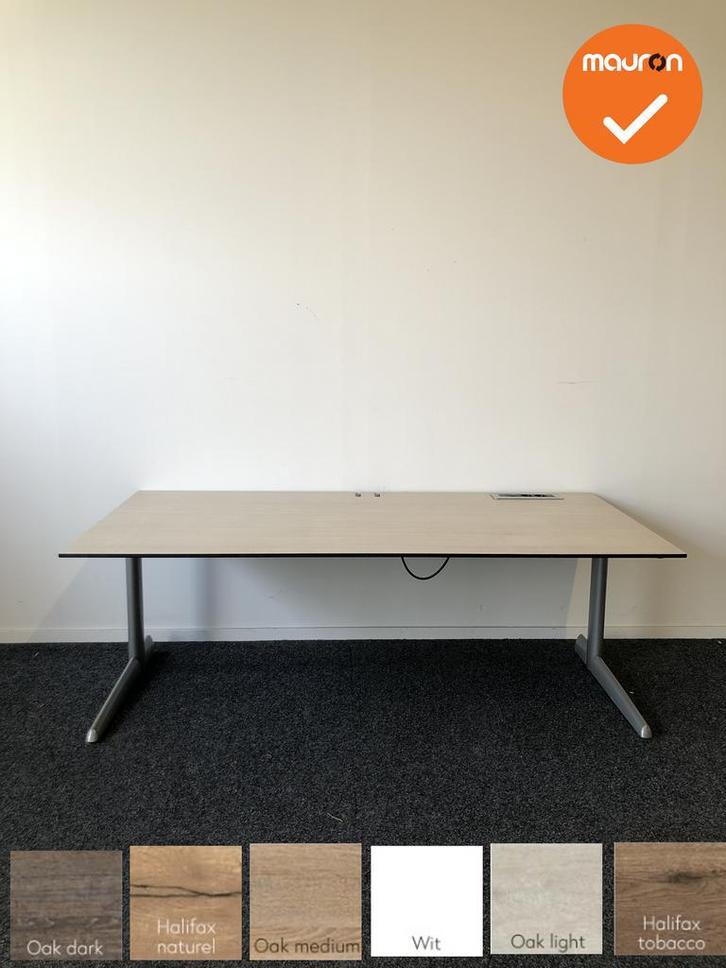 Ahrend 500 elektrisch verstelbaar bureau - Grijs Eiken tresp, Zakelijke goederen, Kantoor en Winkelinrichting | Kantoormeubilair en Inrichting