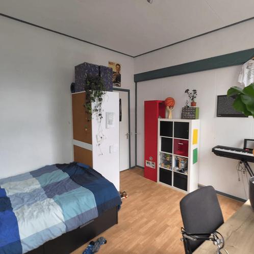 Kamer te huur aan Oldenzaalsestraat gevonden in Enschede, Huizen en Kamers, Kamers te huur, 20 tot 35 m², Enschede