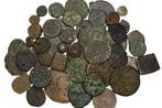 Islamitisch. Lot of 46 bronze coins Various types mainly