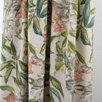 AA092 - Decoratieve stof - Bloemmotief met tapijtachtig