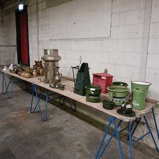Partij nostalgisch decoratie materiaal beschikbaar voor biedingen
