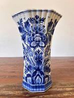 De Porceleyne Fles, Delft - Vaas - Aardewerk - Bekervaas, Antiek en Kunst