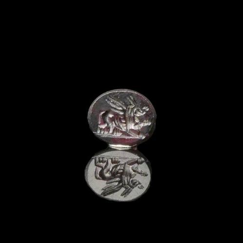 Oud-Romeins Granaat Intaglio met Pegasus, Antiek en Kunst, Antiek | Overige Antiek