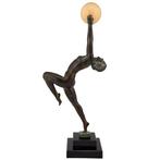 Max Le Verrier - sculptuur, JEU Art Deco danseres met bal -