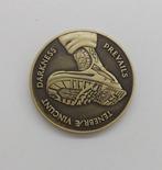 Shepard Fairey (OBEY) (1970) - Antique Brass Coin x, Antiek en Kunst