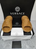 Versace - Slippers - Maat: Shoes / EU 42, UK 8, US 12, Nieuw