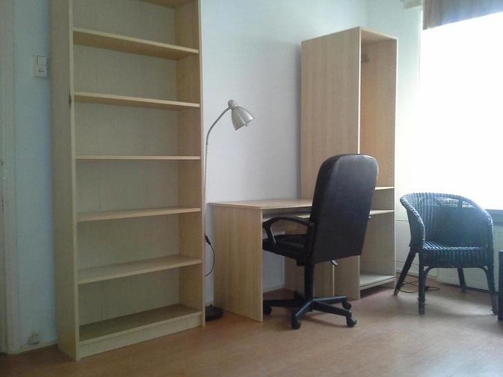 Eigen Kamer aan Oppert, Rotterdam, Huizen en Kamers, Kamers te huur, 50 m² of meer, Rotterdam