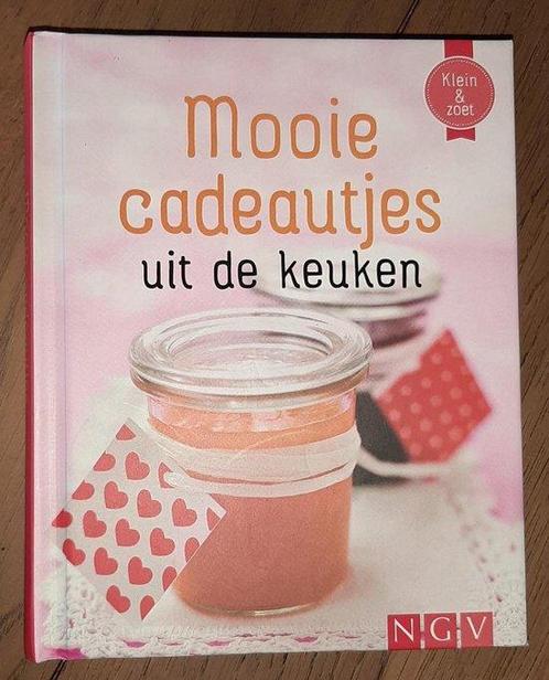 NGV - Klein&Zoet serie - kookboek klein hardcover - Mooie, Boeken, Overige Boeken, Gelezen, Verzenden