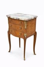 Tafel - Hout - Kleine commode in Louis XV-stijl